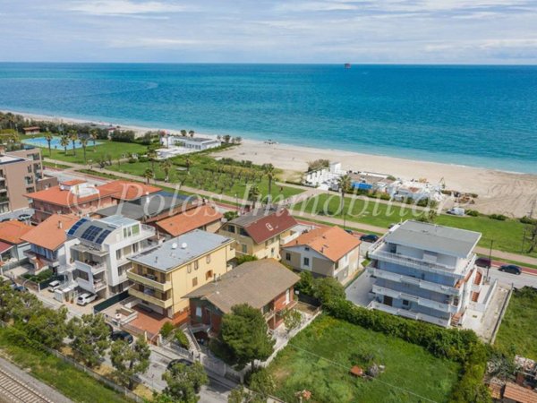 casa indipendente in vendita a Porto Sant'Elpidio