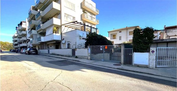 locale di sgombero in vendita a Porto Sant'Elpidio