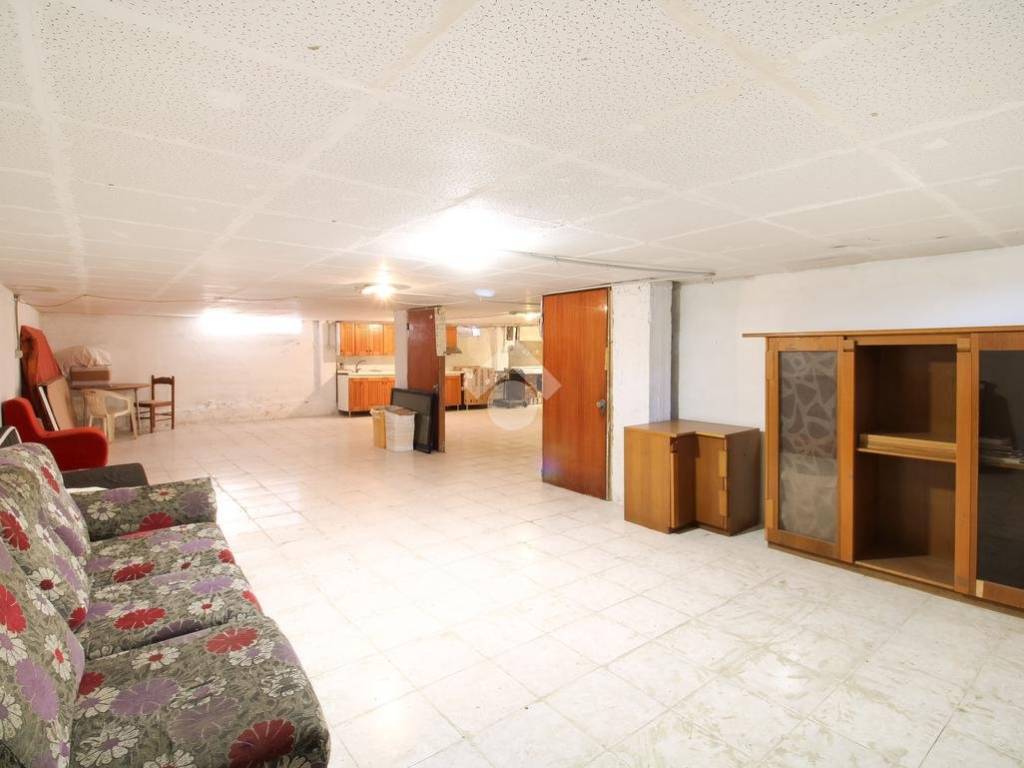 locale commerciale in vendita a Porto Sant'Elpidio