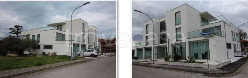 locale commerciale in vendita a Porto Sant'Elpidio