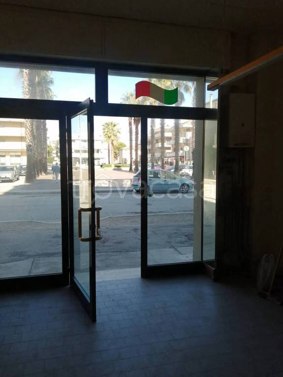 negozio in vendita a Porto Sant'Elpidio
