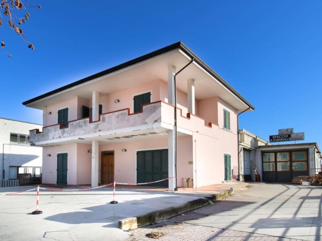 capannone in vendita a Porto Sant'Elpidio