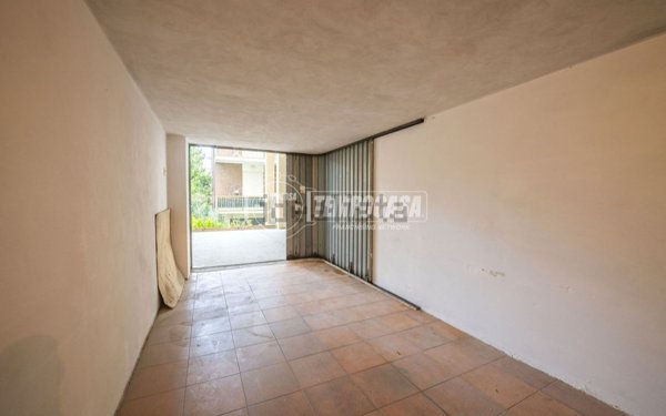 locale di sgombero in vendita a Porto Sant'Elpidio