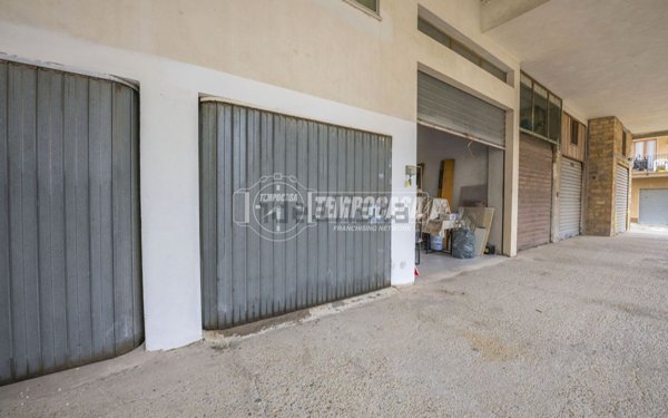 locale di sgombero in vendita a Porto Sant'Elpidio