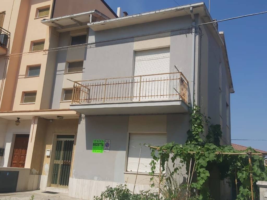 casa indipendente in vendita a Porto Sant'Elpidio
