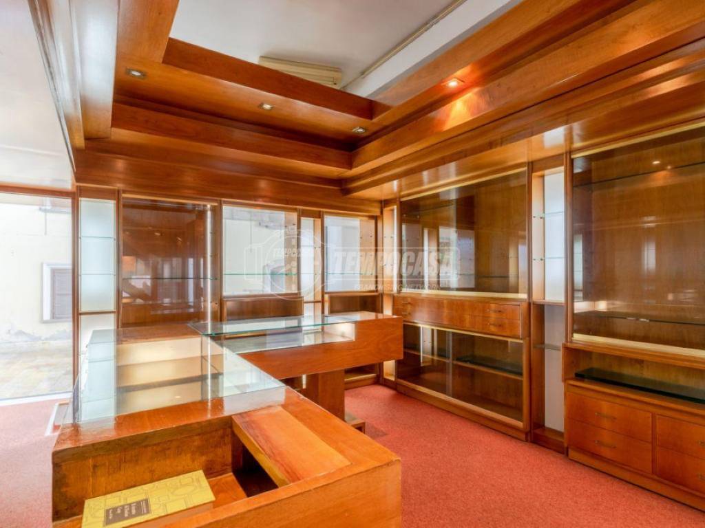 negozio in vendita a Porto Sant'Elpidio