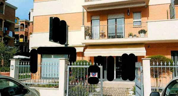 locale commerciale in vendita a Porto Sant'Elpidio