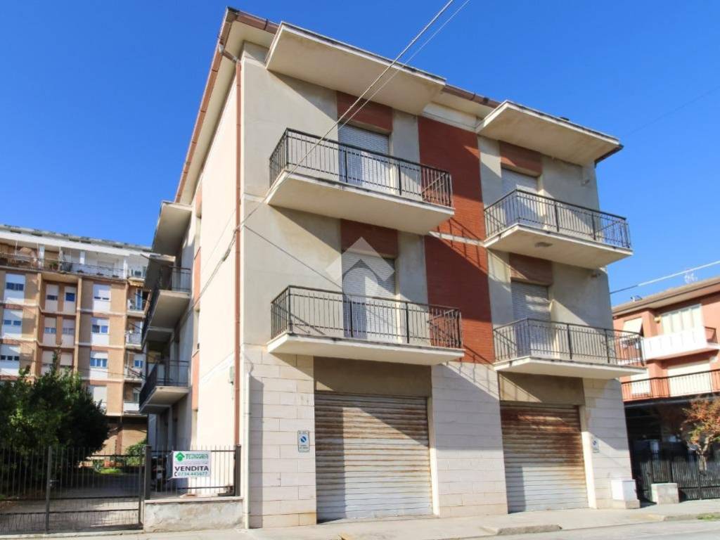 intera palazzina in vendita a Porto Sant'Elpidio