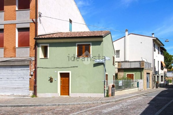 casa indipendente in vendita a Porto Sant'Elpidio