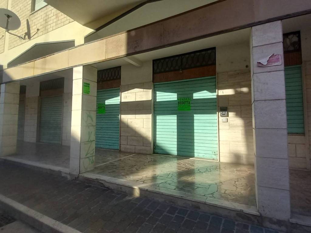 negozio in vendita a Porto Sant'Elpidio