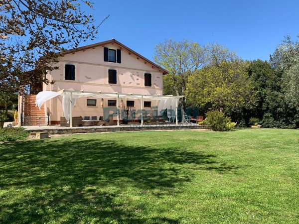 casa indipendente in vendita a Porto Sant'Elpidio