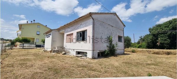 casa indipendente in vendita a Porto Sant'Elpidio