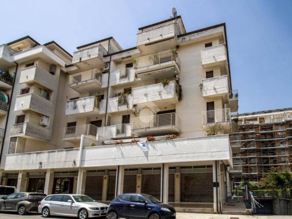 negozio in vendita a Porto Sant'Elpidio