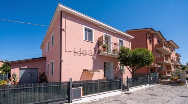 casa indipendente in vendita a Porto Sant'Elpidio