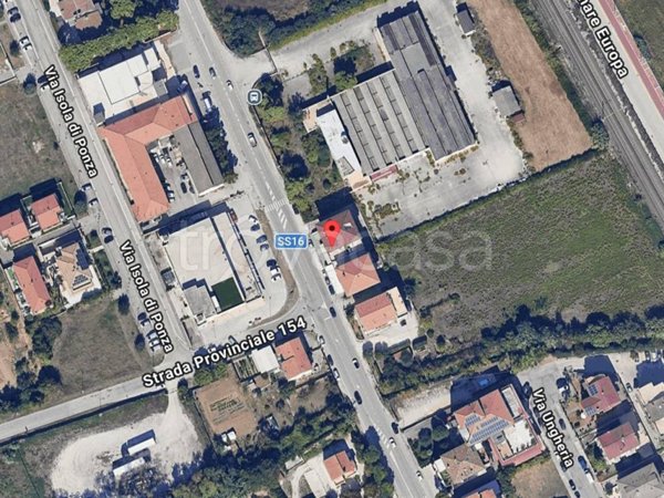 locale commerciale in vendita a Porto Sant'Elpidio