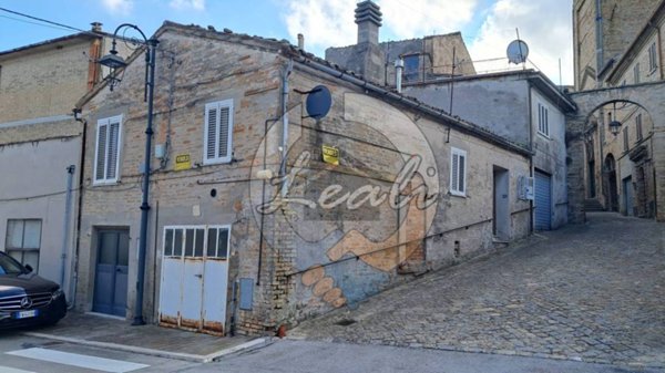 casa indipendente in vendita a Rapagnano