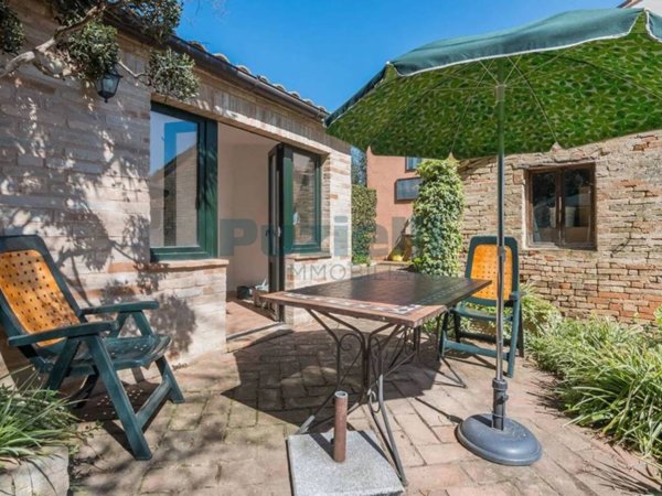 casa indipendente in vendita a Rapagnano