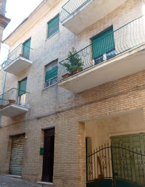 locale di sgombero in vendita a Rapagnano