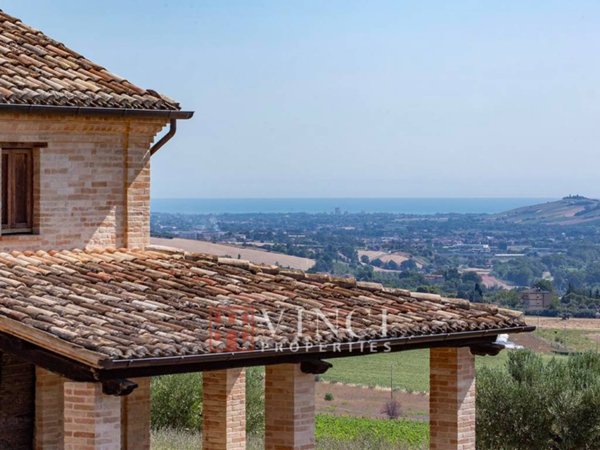 casa indipendente in vendita a Rapagnano