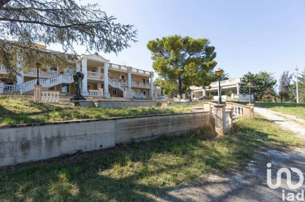 negozio in vendita a Rapagnano