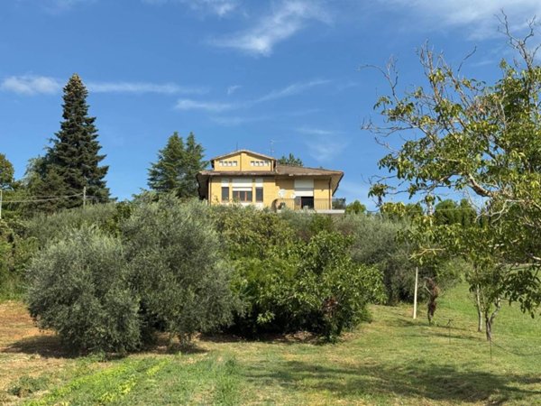 casa indipendente in vendita a Rapagnano in zona Piane di Rapagnano