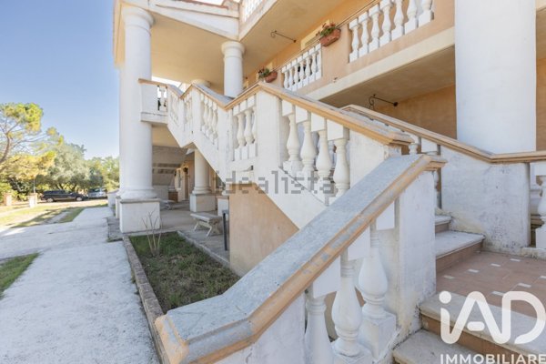 villa in vendita a Rapagnano