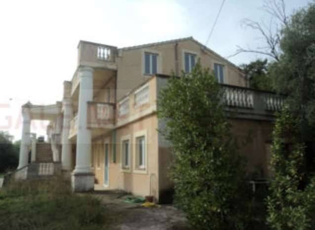 negozio in vendita a Rapagnano