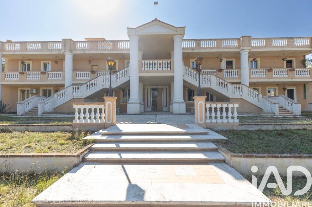 villa in vendita a Rapagnano in zona Piane di Rapagnano