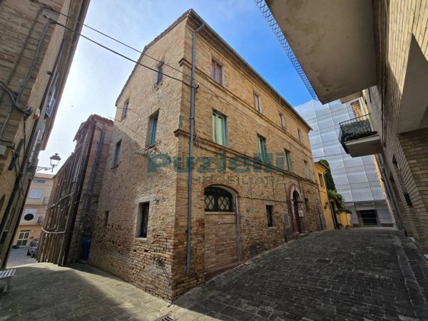 casa indipendente in vendita a Rapagnano in zona Piane di Rapagnano