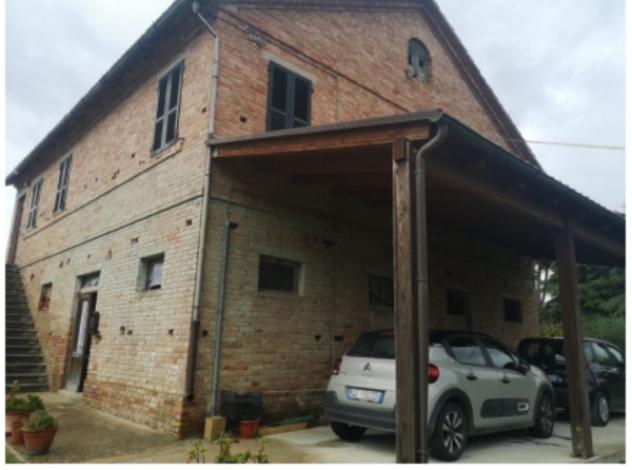 appartamento in vendita a Santa Vittoria in Matenano in zona Ponte Maglio