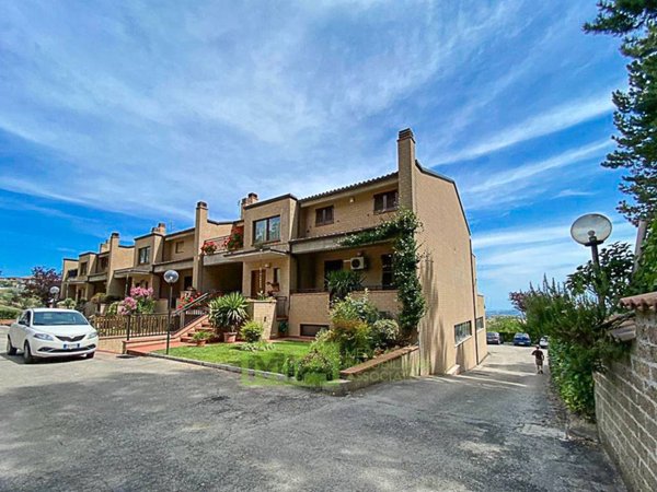 appartamento in vendita a Santa Vittoria in Matenano