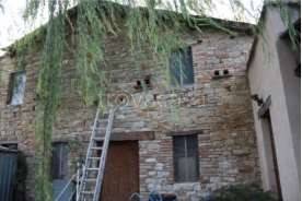 casa indipendente in vendita a Santa Vittoria in Matenano