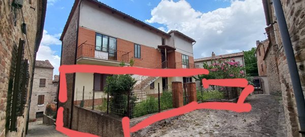 appartamento in vendita a Santa Vittoria in Matenano