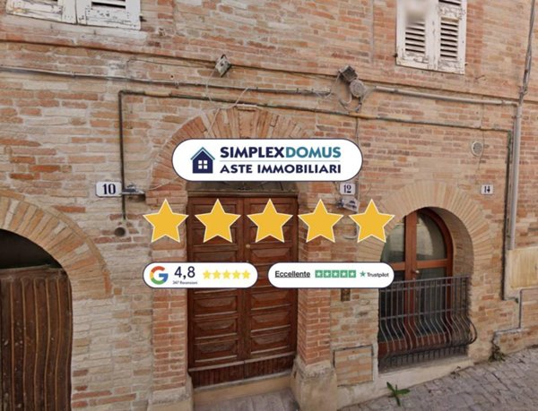 casa indipendente in vendita a Santa Vittoria in Matenano