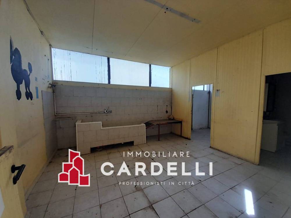 capannone in vendita a Sant'Elpidio a Mare in zona Cretarola