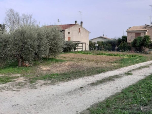 terreno agricolo in vendita a Sant'Elpidio a Mare in zona Cretarola