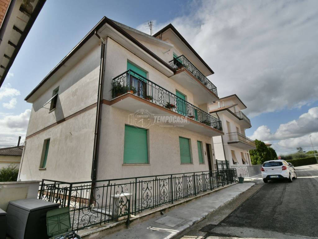 appartamento in vendita a Sant'Elpidio a Mare in zona Cretarola