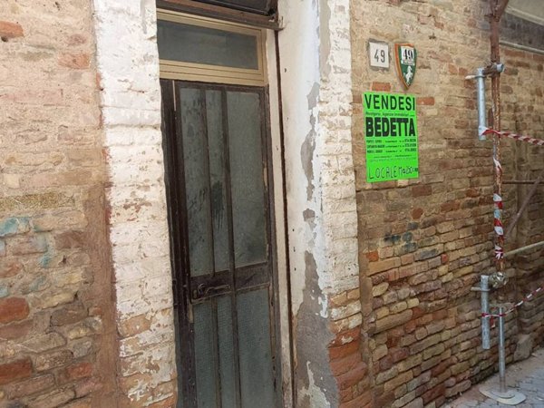 locale commerciale in vendita a Sant'Elpidio a Mare