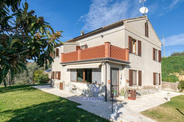 casale in vendita a Sant'Elpidio a Mare
