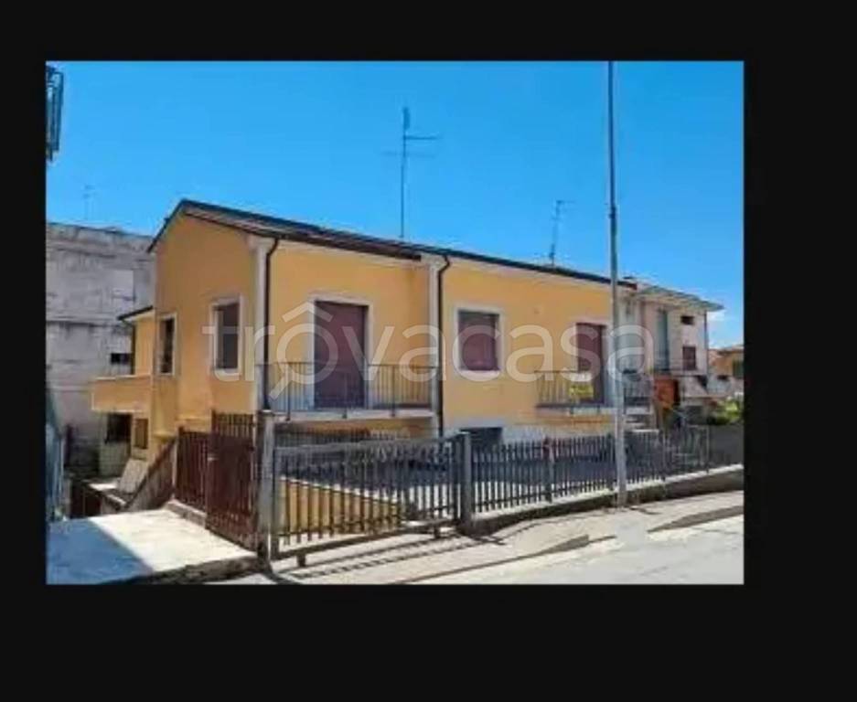 casa indipendente in vendita a Sant'Elpidio a Mare in zona Casette d'Ete