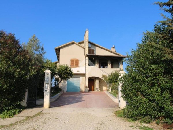 casa indipendente in vendita a Sant'Elpidio a Mare