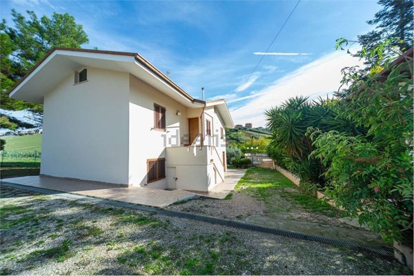 casa indipendente in vendita a Sant'Elpidio a Mare