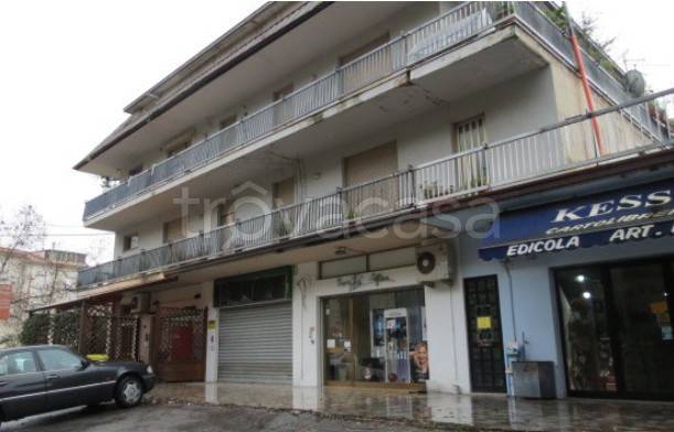 negozio in vendita a Sant'Elpidio a Mare
