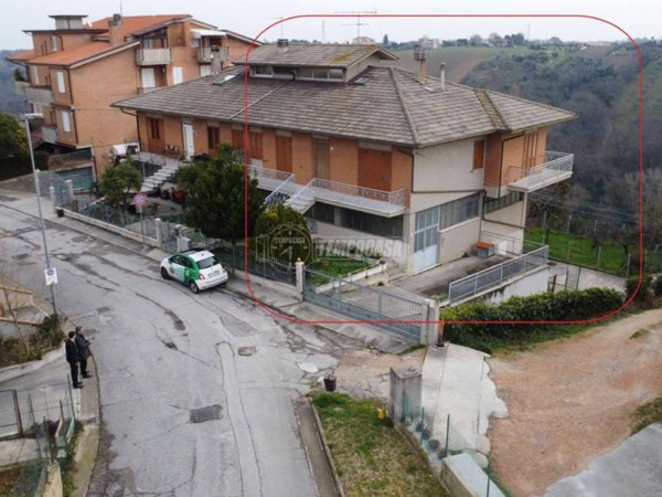 casa indipendente in vendita a Sant'Elpidio a Mare in zona Castellano