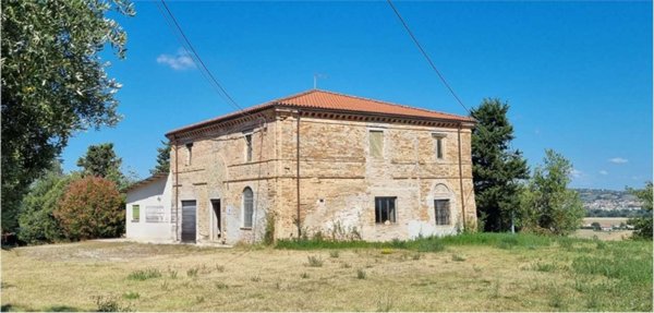 casa indipendente in vendita a Sant'Elpidio a Mare in zona Cascinare