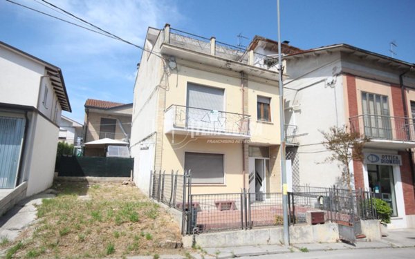 casa indipendente in vendita a Sant'Elpidio a Mare in zona Casette d'Ete