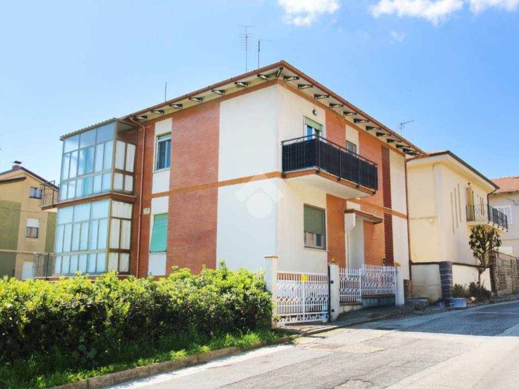 appartamento in vendita a Sant'Elpidio a Mare in zona Cretarola