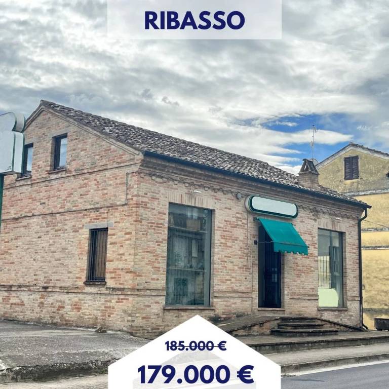 casa indipendente in vendita a Sant'Elpidio a Mare in zona Luce