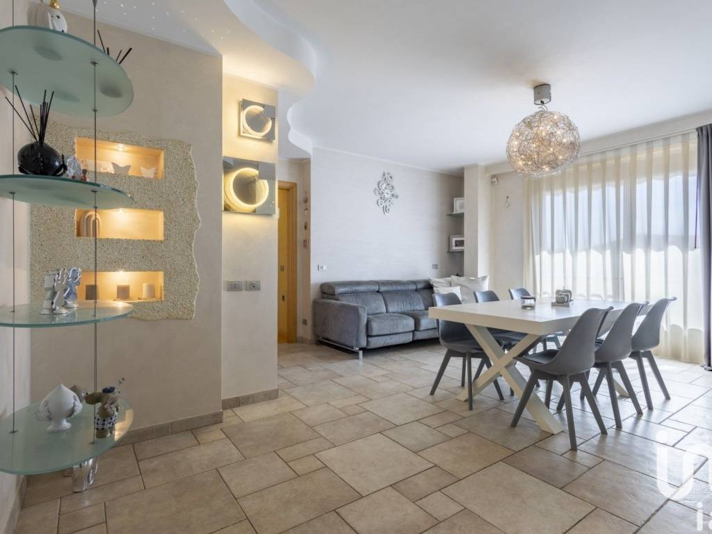 appartamento in vendita a Sant'Elpidio a Mare in zona Cascinare