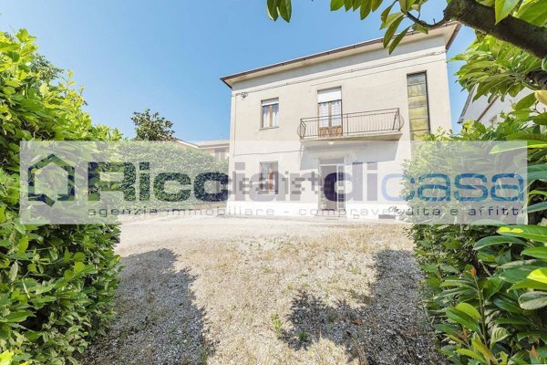 casa indipendente in vendita a Sant'Elpidio a Mare